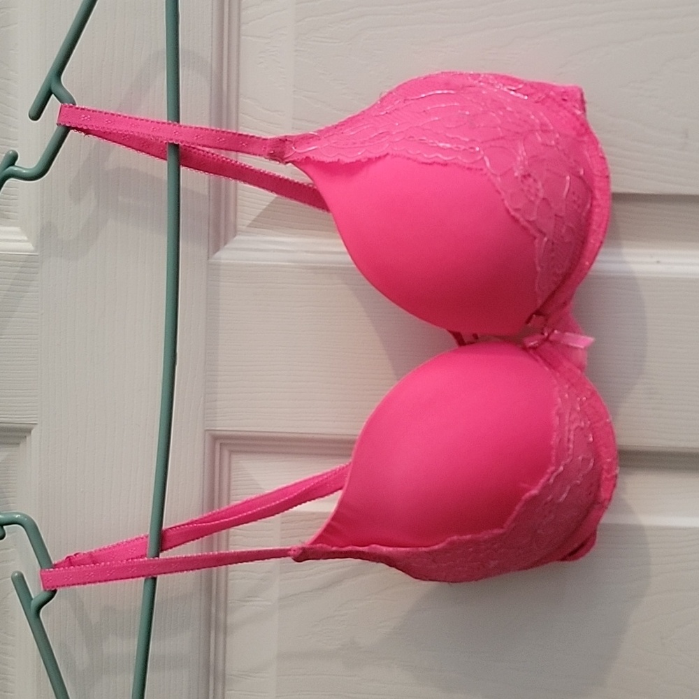 Pink Lace Push-up Bra